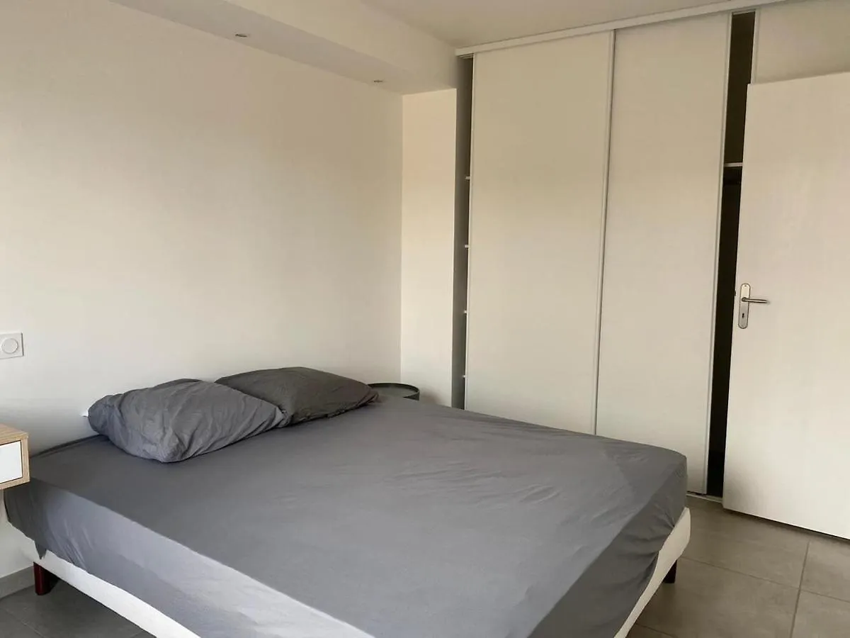 301 - Appartement Duplex Moderne - Jeanne D Arc, Toulouse 0*,